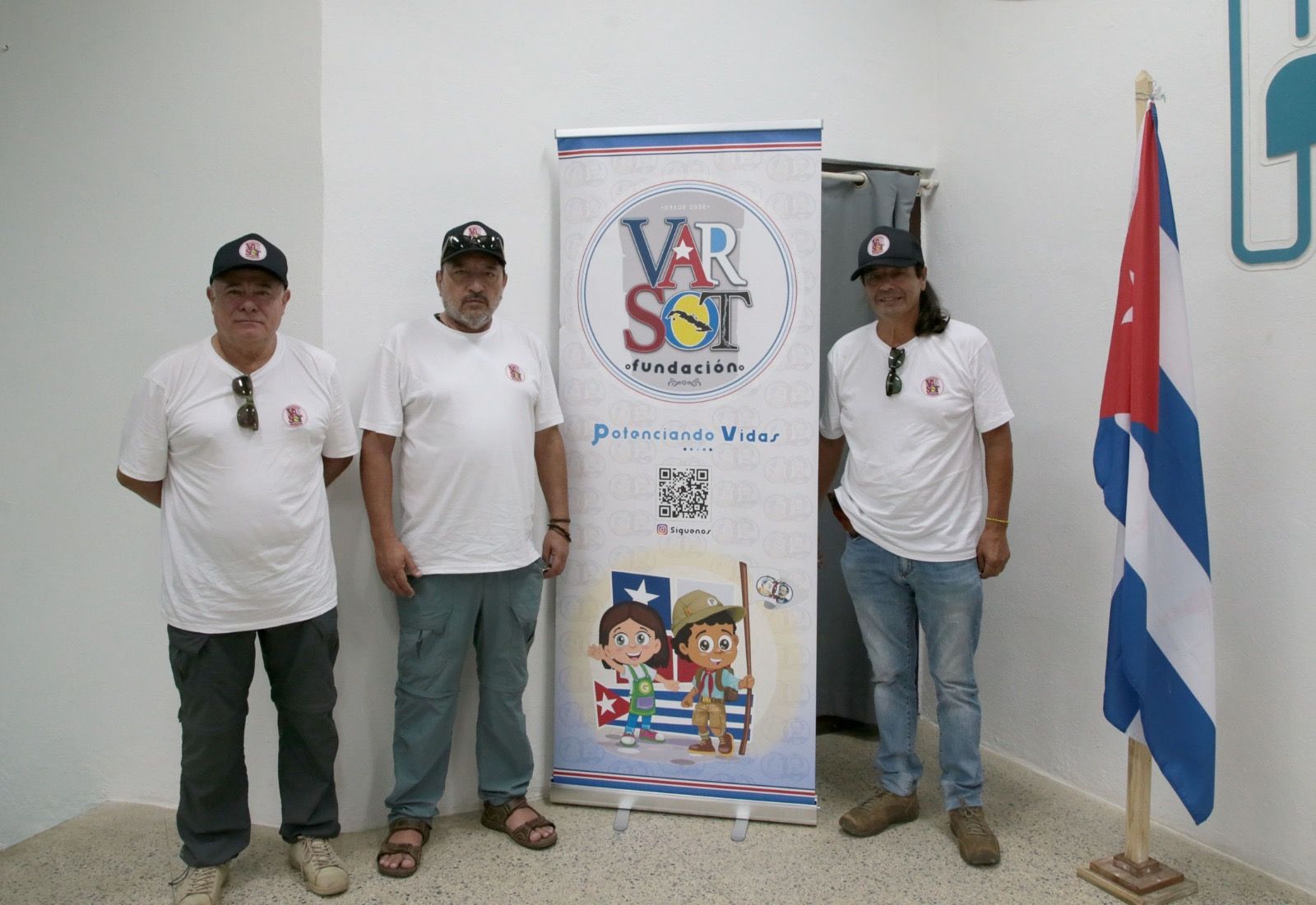Equipo de VARSOT en el Hospital Faustino Pérez Equipo de VARSOT en el Hospital Faustino Pérez